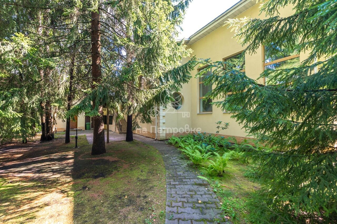 2-этажный коттедж 793 м² без отделки