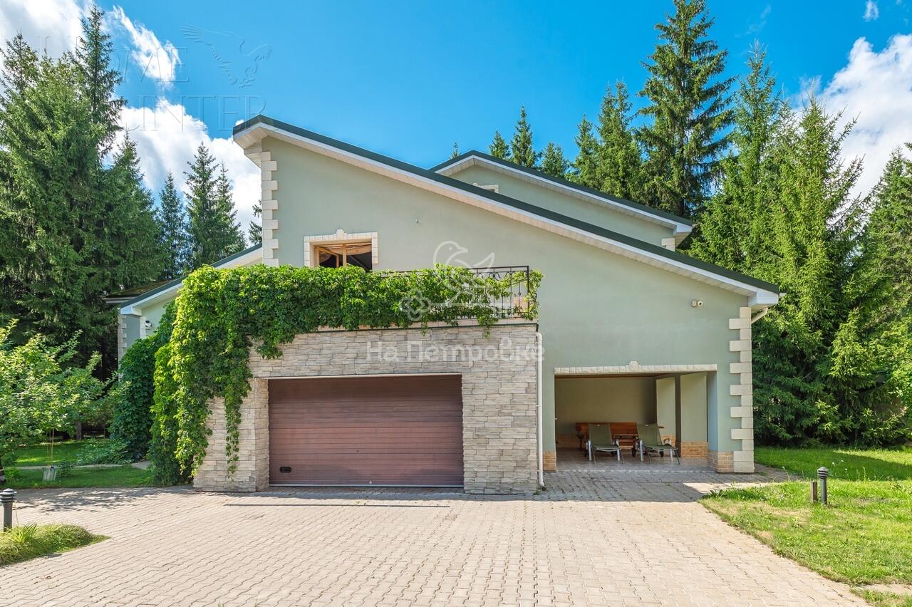 2-этажный коттедж 793 м² без отделки