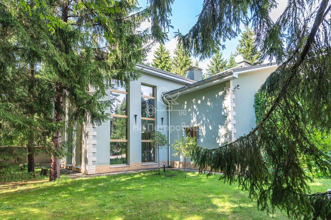 2-этажный коттедж 793 м² без отделки