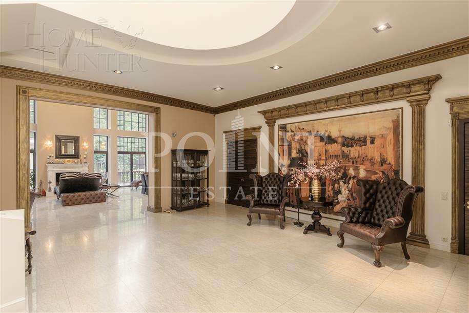 2-этажный коттедж 1 400 м² с отделкой