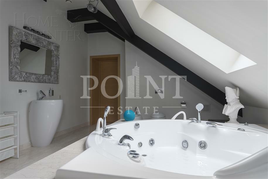 2-этажный коттедж 1 400 м² с отделкой