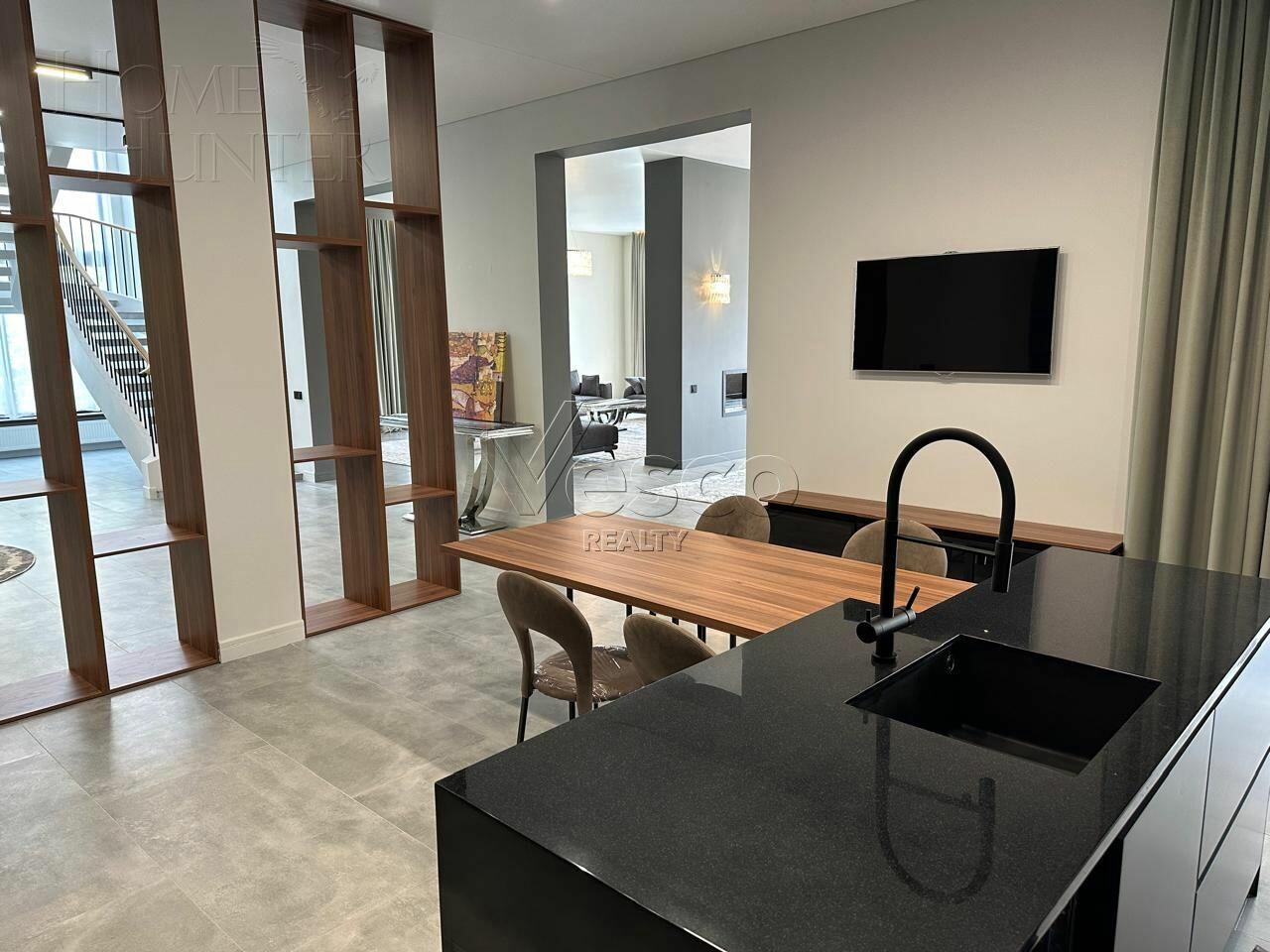 2-этажный коттедж 1 327 м² с отделкой