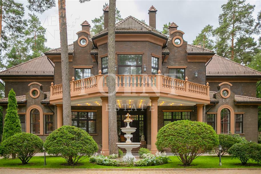 2-этажный коттедж 1 400 м² с отделкой