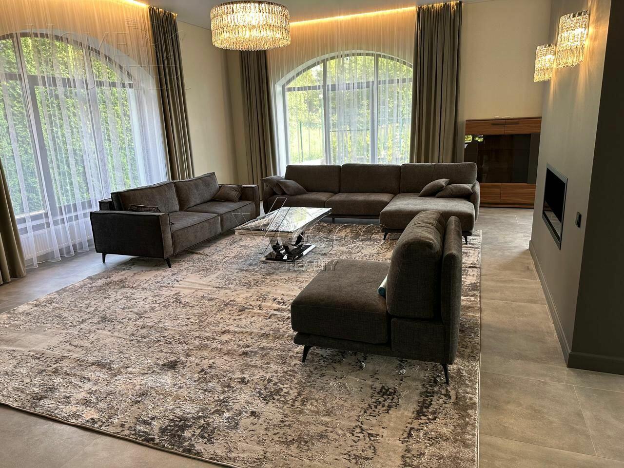 2-этажный коттедж 1 327 м² с отделкой