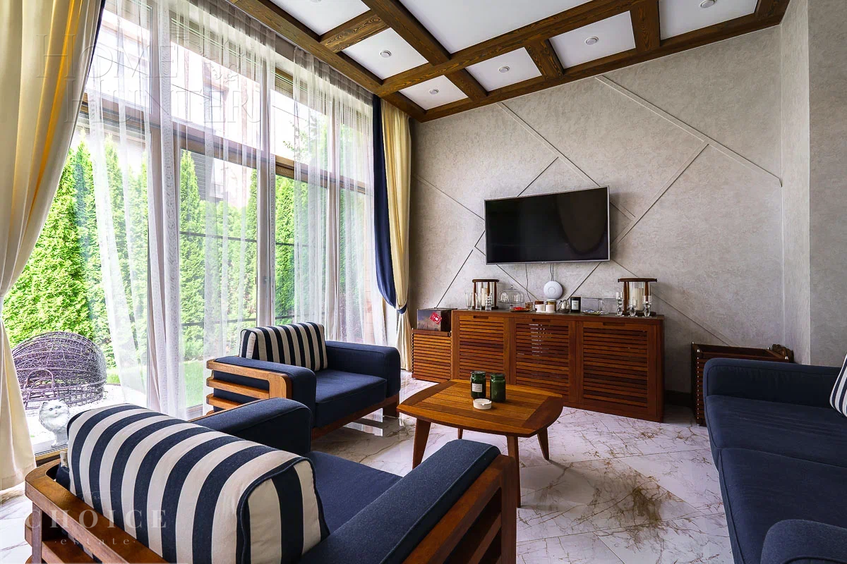 3-этажный таунхаус 410 м² с отделкой