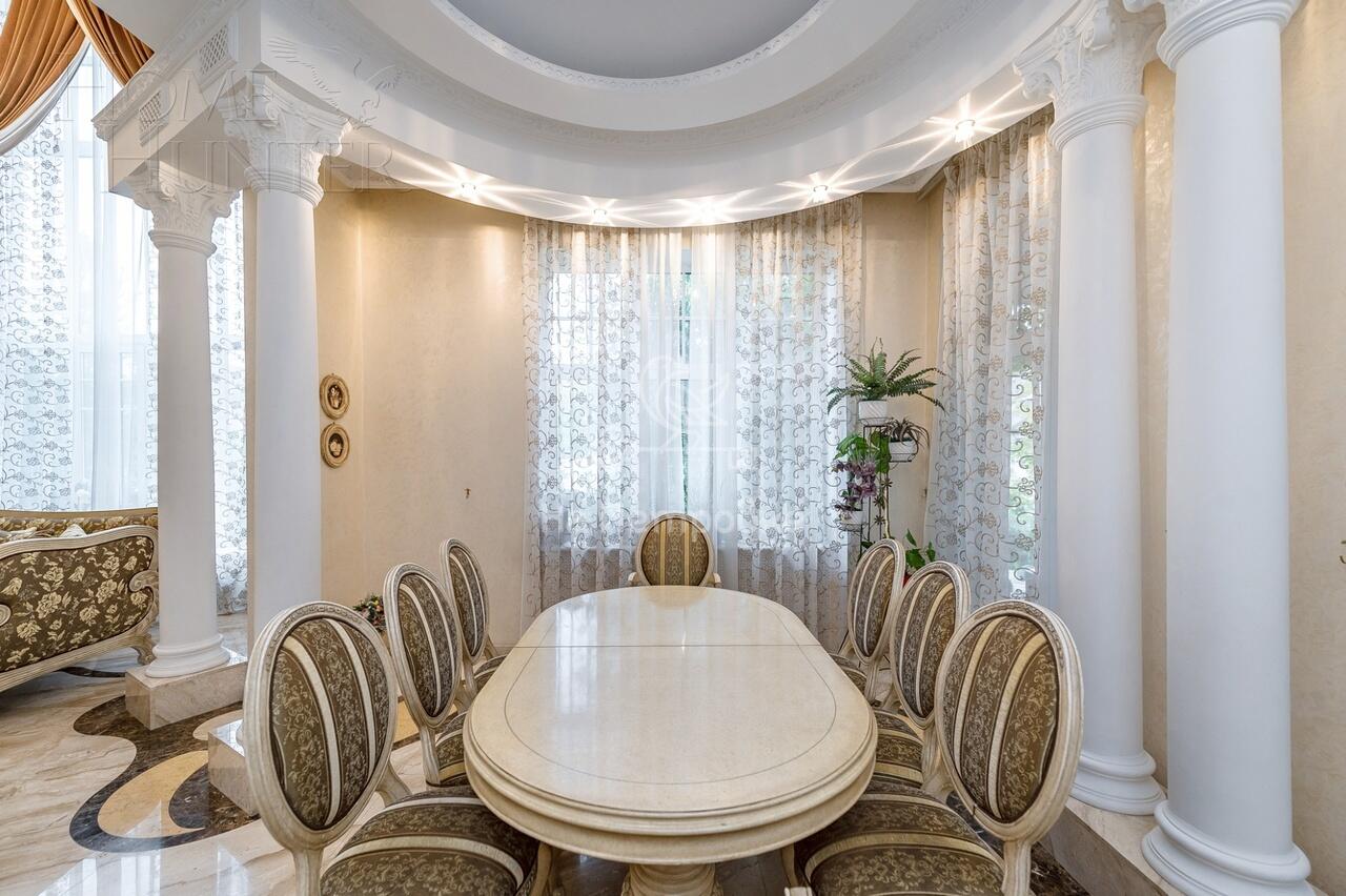 2-этажный коттедж 630 м² с отделкой