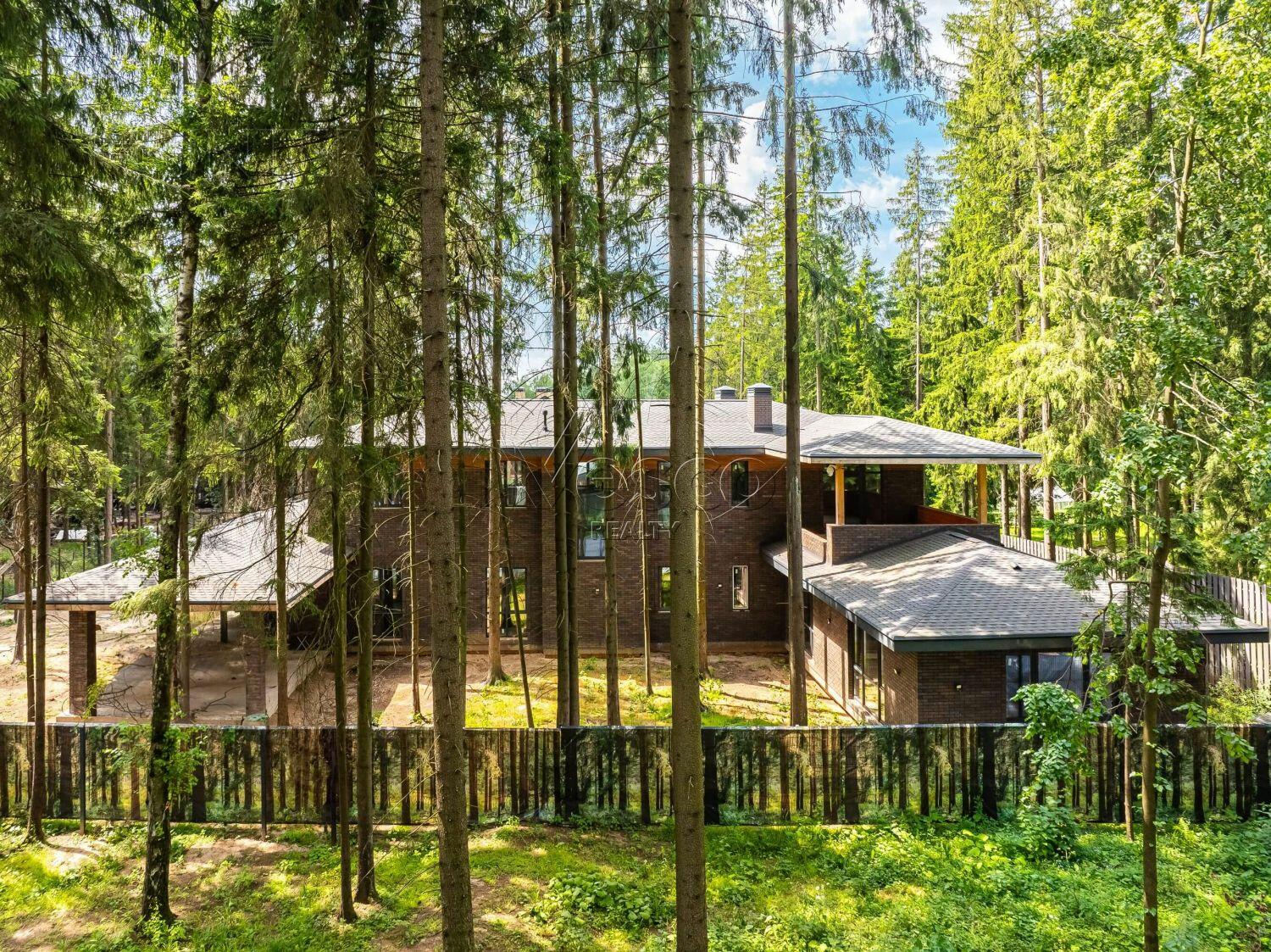 2-этажный коттедж 793 м² без отделки