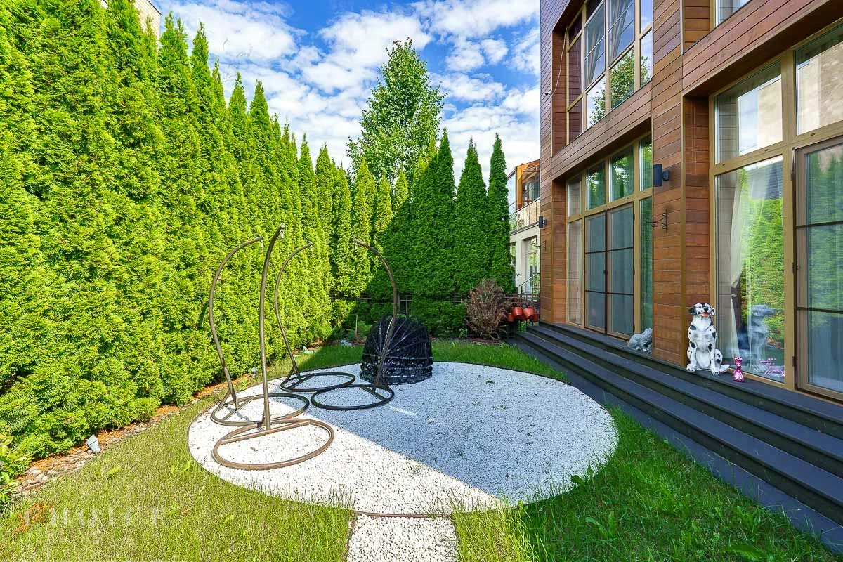 3-этажный таунхаус 410 м² с отделкой