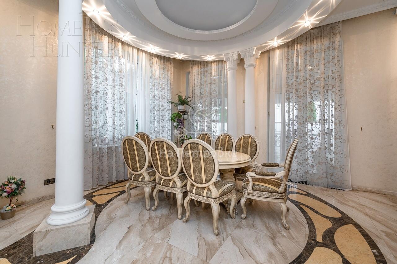 2-этажный коттедж 630 м² с отделкой