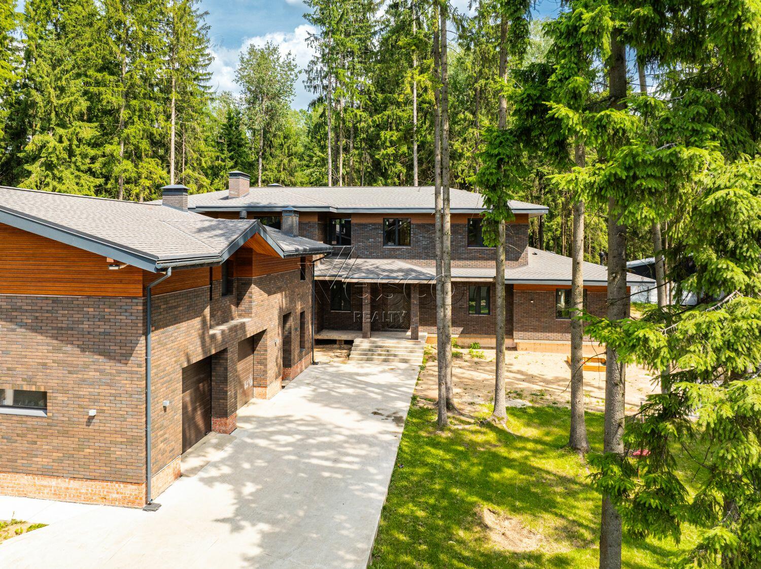 2-этажный коттедж 793 м² без отделки