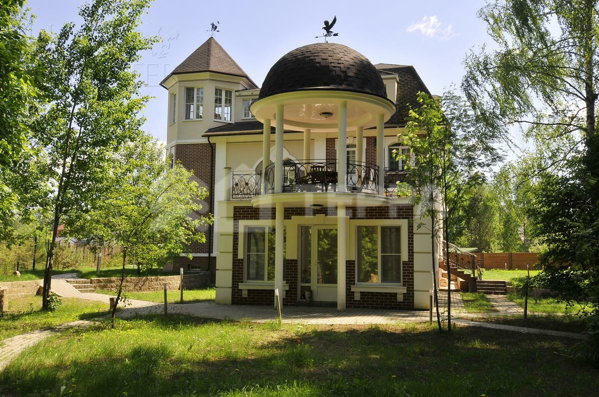 2-этажный коттедж 618 м² с отделкой