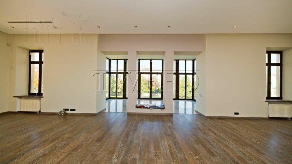 2-этажный коттедж 800 м² с отделкой