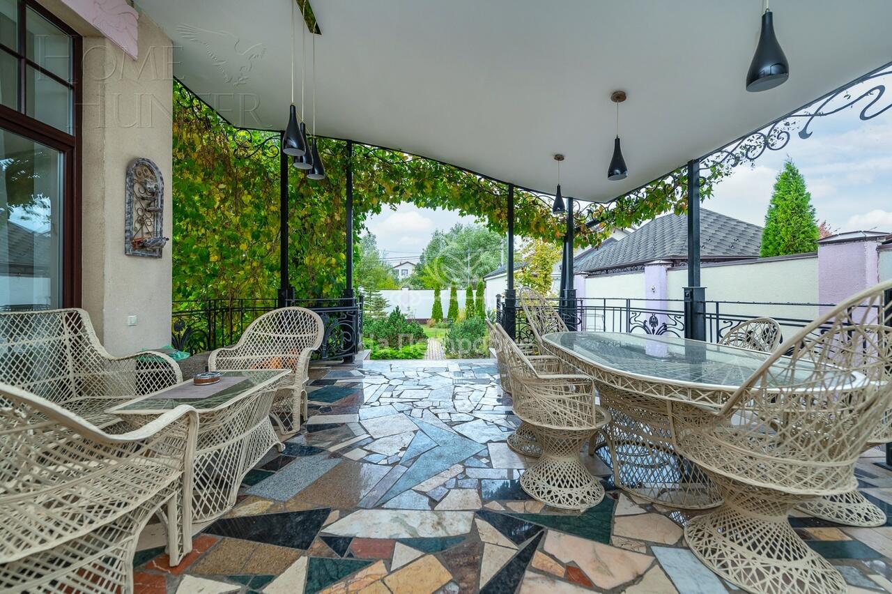 2-этажный коттедж 630 м² с отделкой