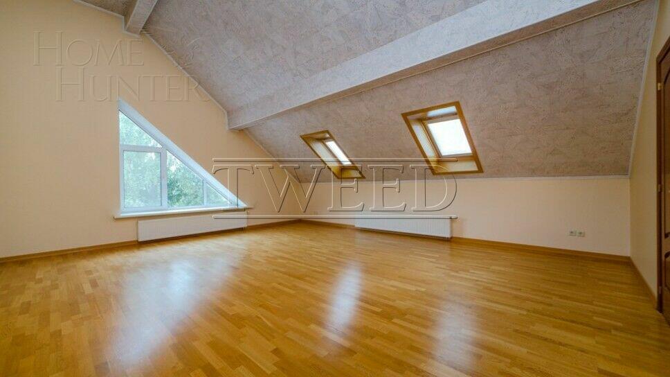 3-этажный коттедж 700 м² с отделкой