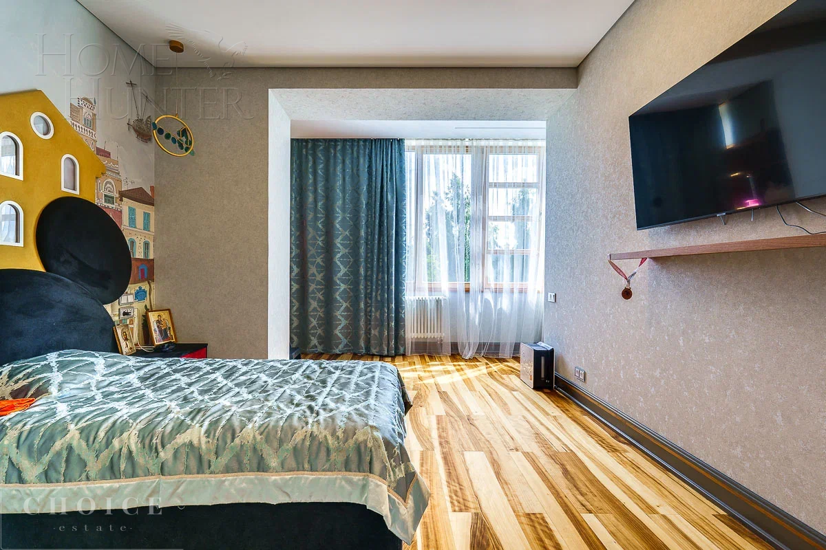 3-этажный таунхаус 410 м² с отделкой