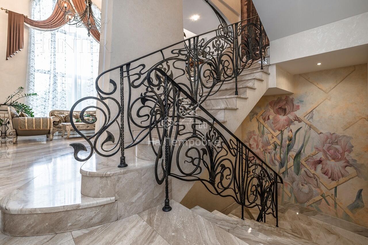 2-этажный коттедж 630 м² с отделкой