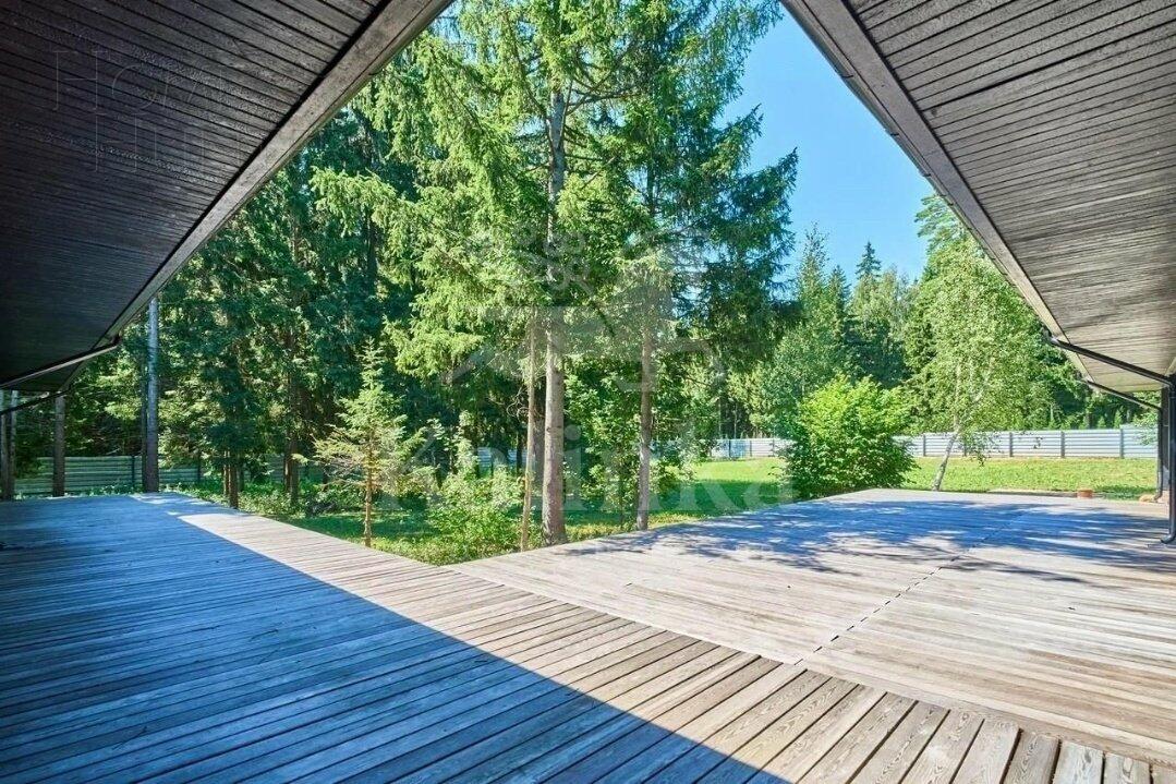 2-этажный коттедж 945 м² без отделки