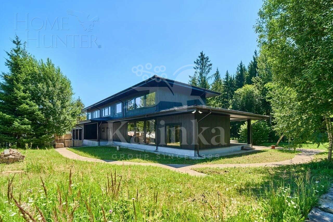 2-этажный коттедж 945 м² без отделки