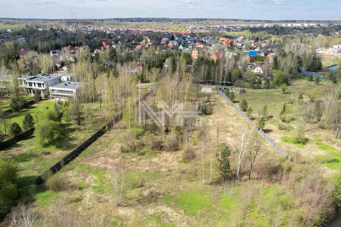 Участок 82.9 сот. в охраняемом поселке