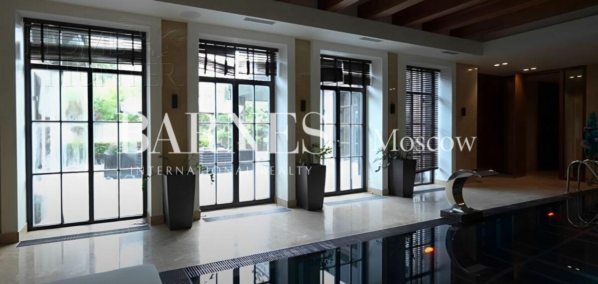 2-этажный коттедж 1 150 м² с отделкой