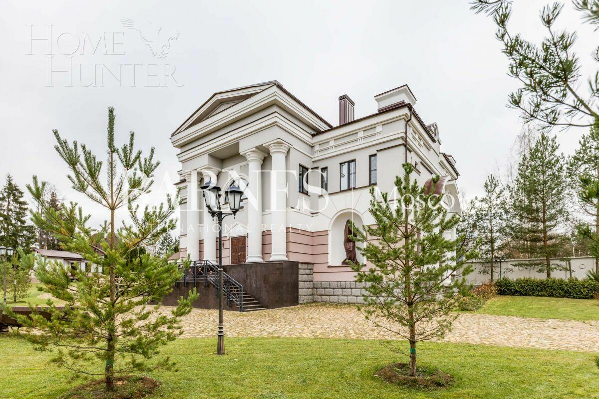 2-этажный коттедж 820 м² с отделкой