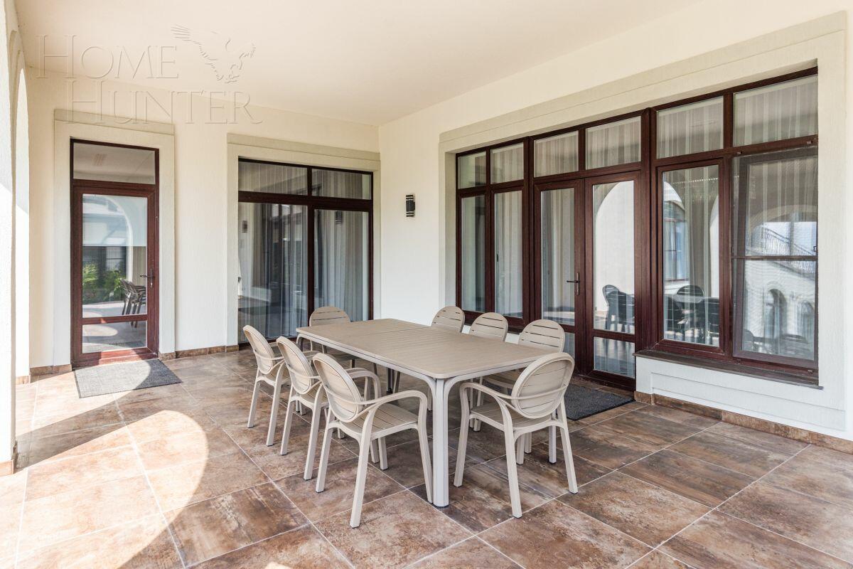 2-этажный коттедж 1 327 м² с отделкой