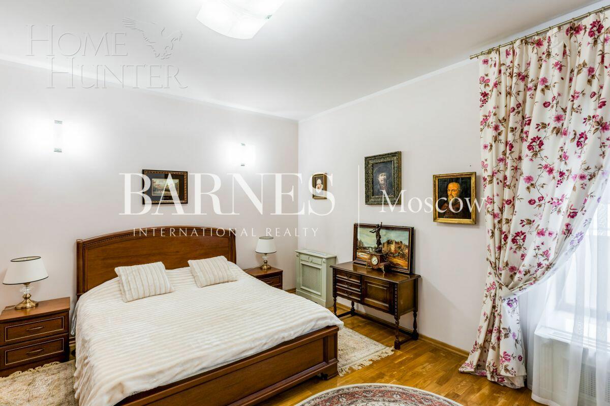 2-этажный коттедж 820 м² с отделкой