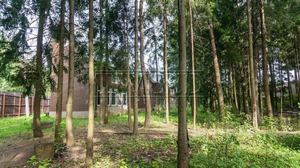 2-этажный коттедж 800 м² без отделки