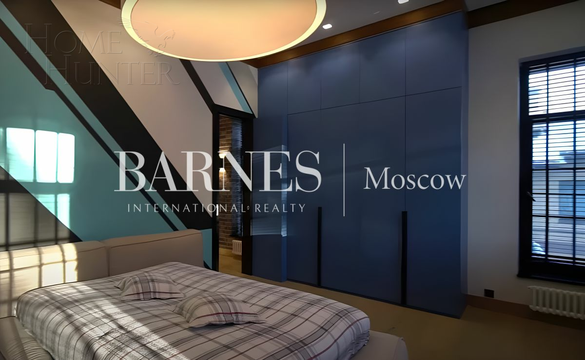 2-этажный коттедж 1 150 м² с отделкой