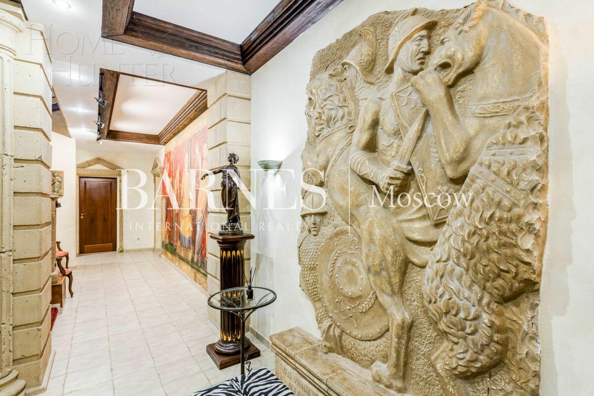 2-этажный коттедж 820 м² с отделкой