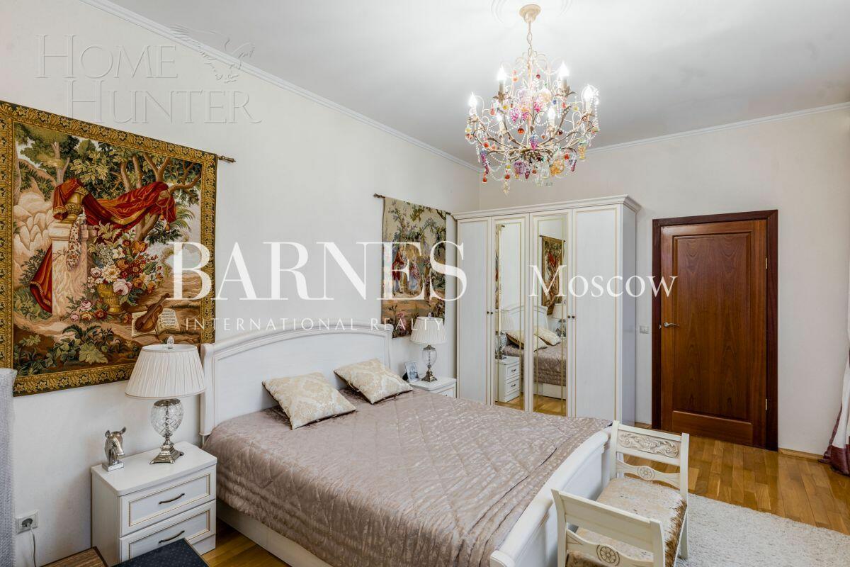 2-этажный коттедж 820 м² с отделкой