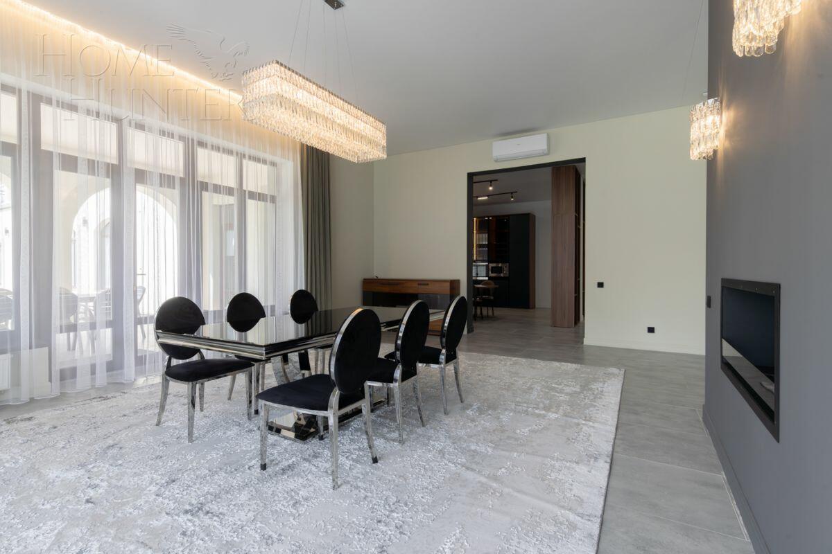 2-этажный коттедж 1 327 м² с отделкой