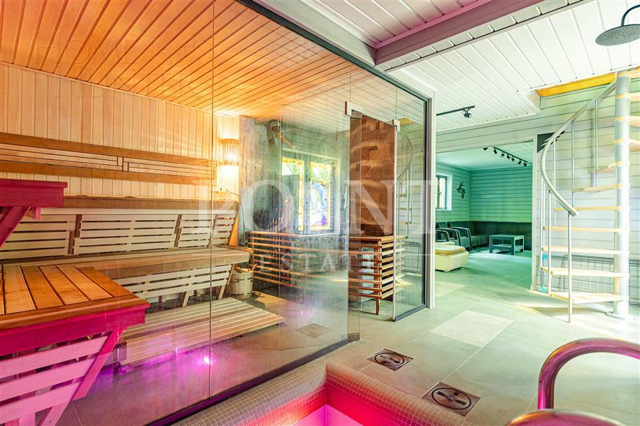 2-этажный коттедж 300 м² с отделкой