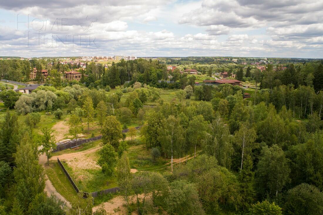 Участок 71.2 сот. в охраняемом поселке