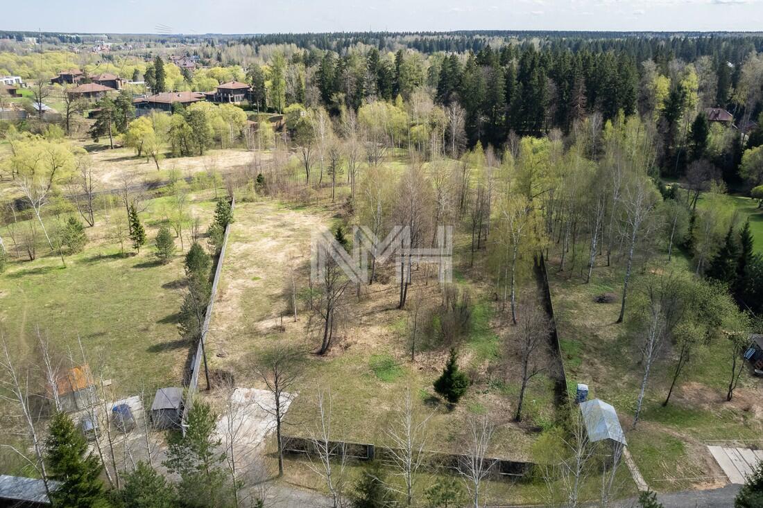 Участок 82.9 сот. в охраняемом поселке