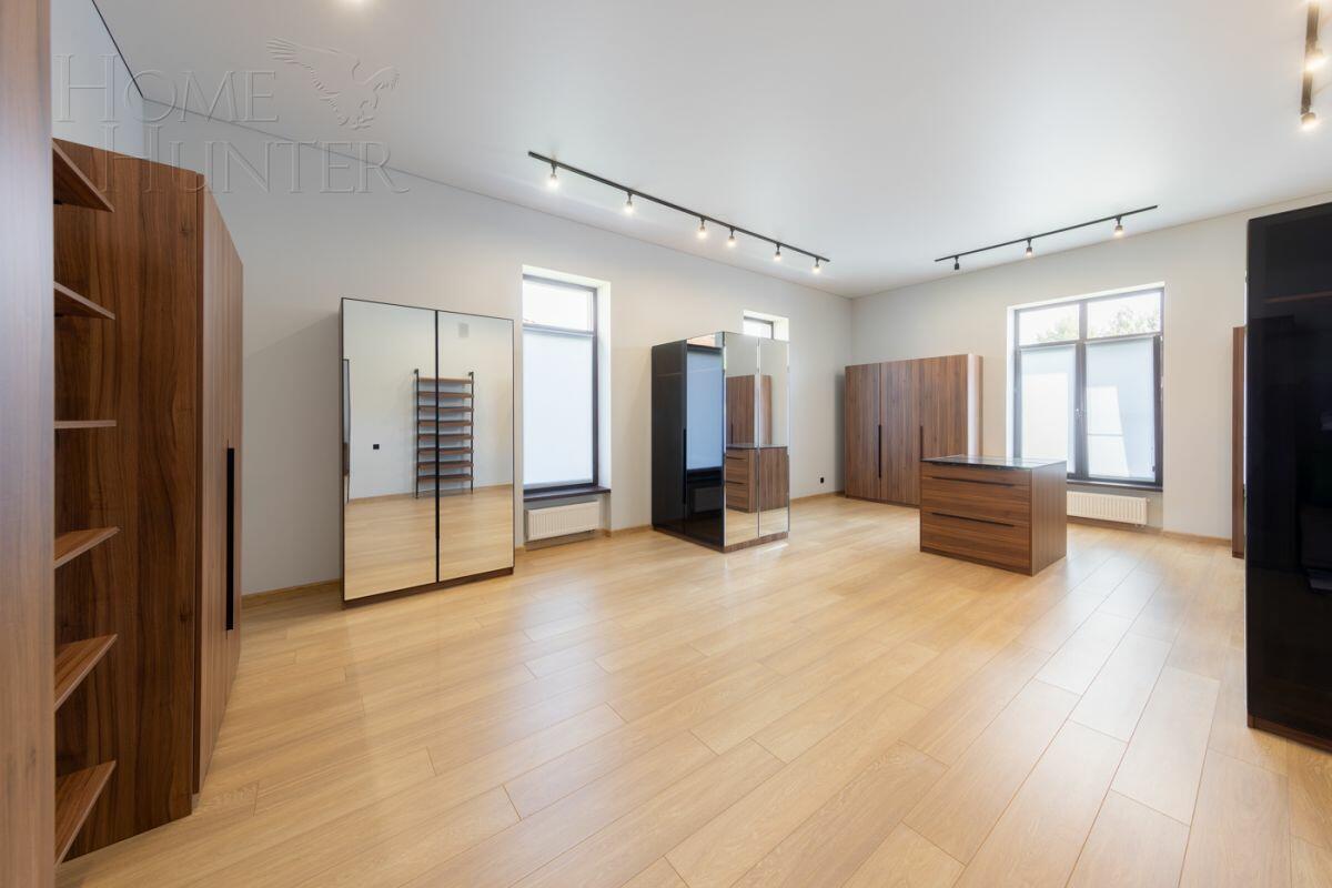 2-этажный коттедж 1 327 м² с отделкой