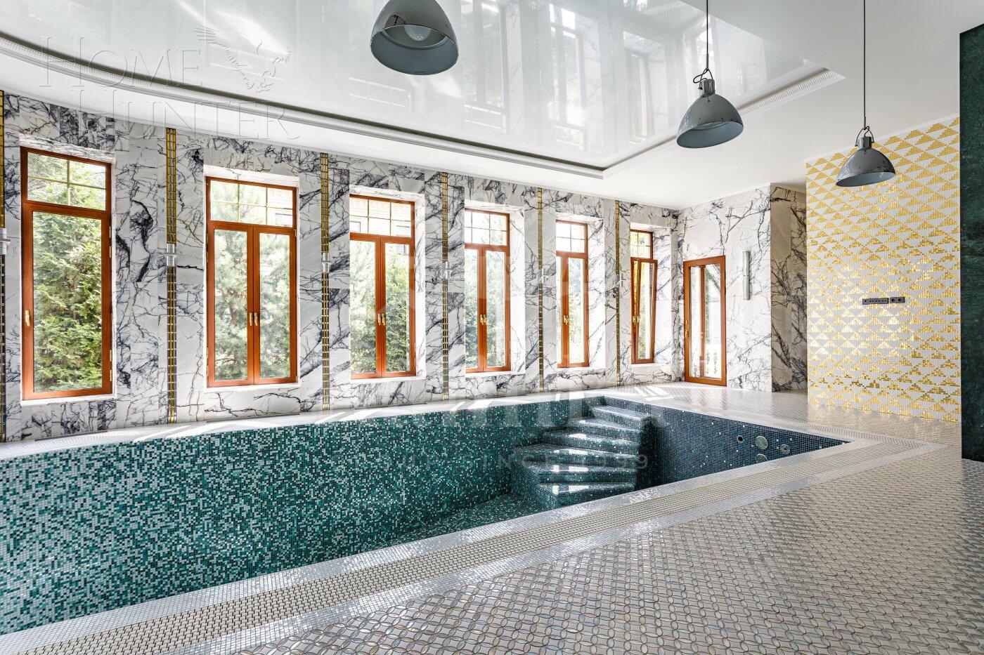 2-этажный коттедж 1 400 м² с отделкой