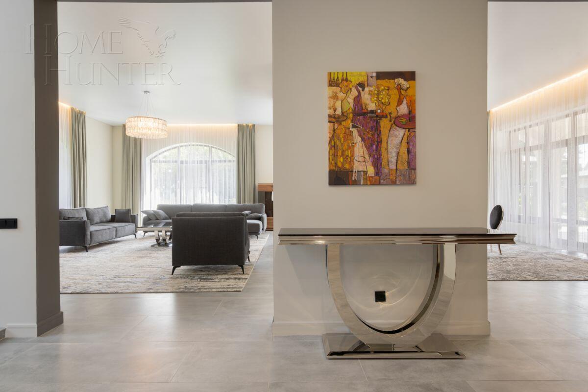 2-этажный коттедж 1 327 м² с отделкой