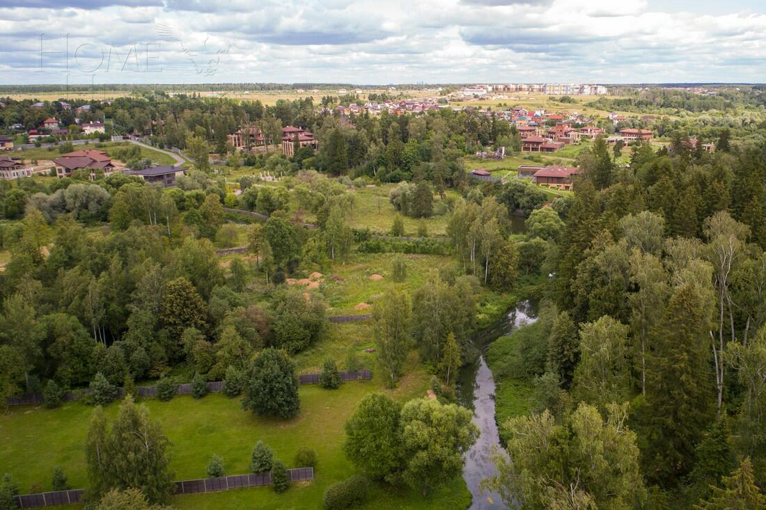 Участок 71.2 сот. в охраняемом поселке