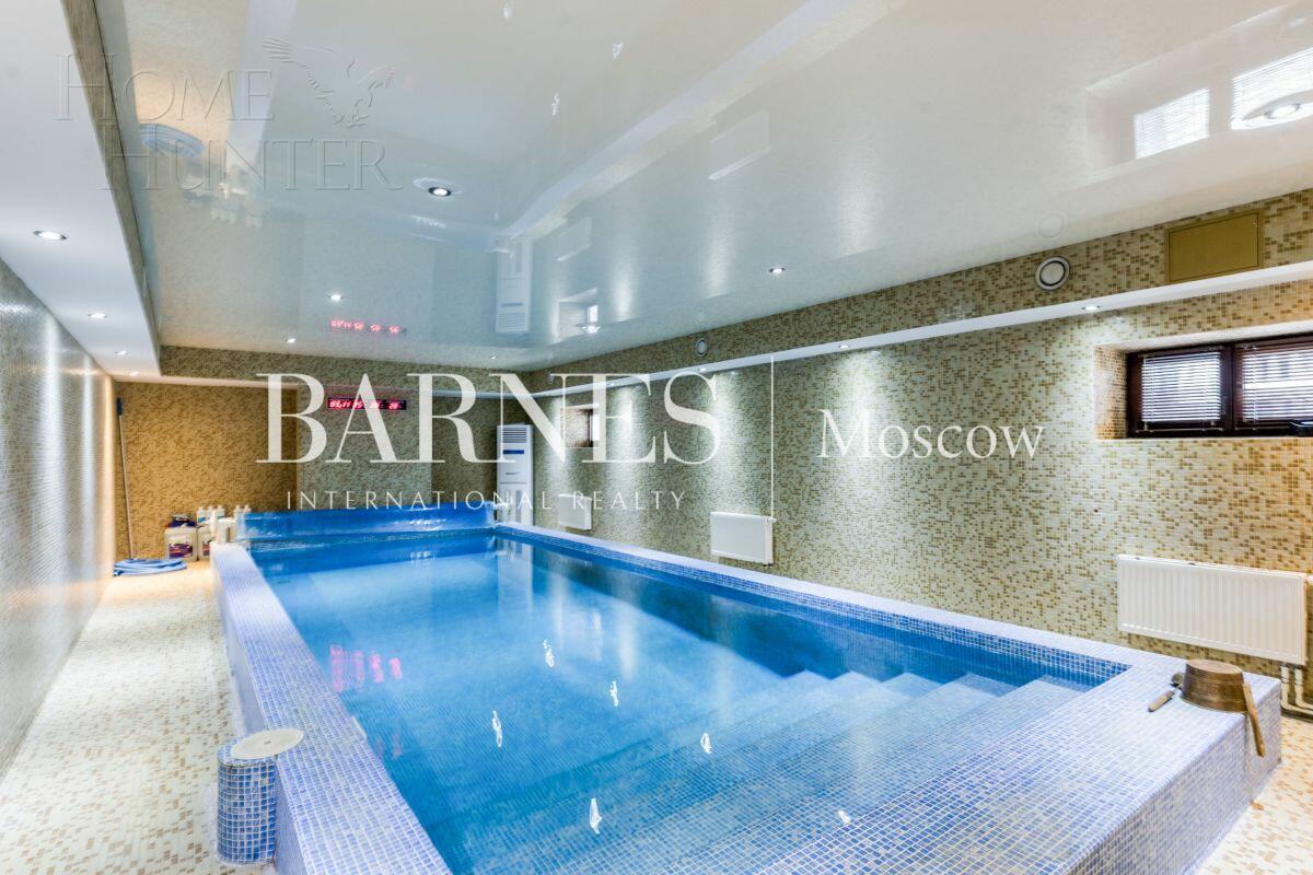 2-этажный коттедж 820 м² с отделкой