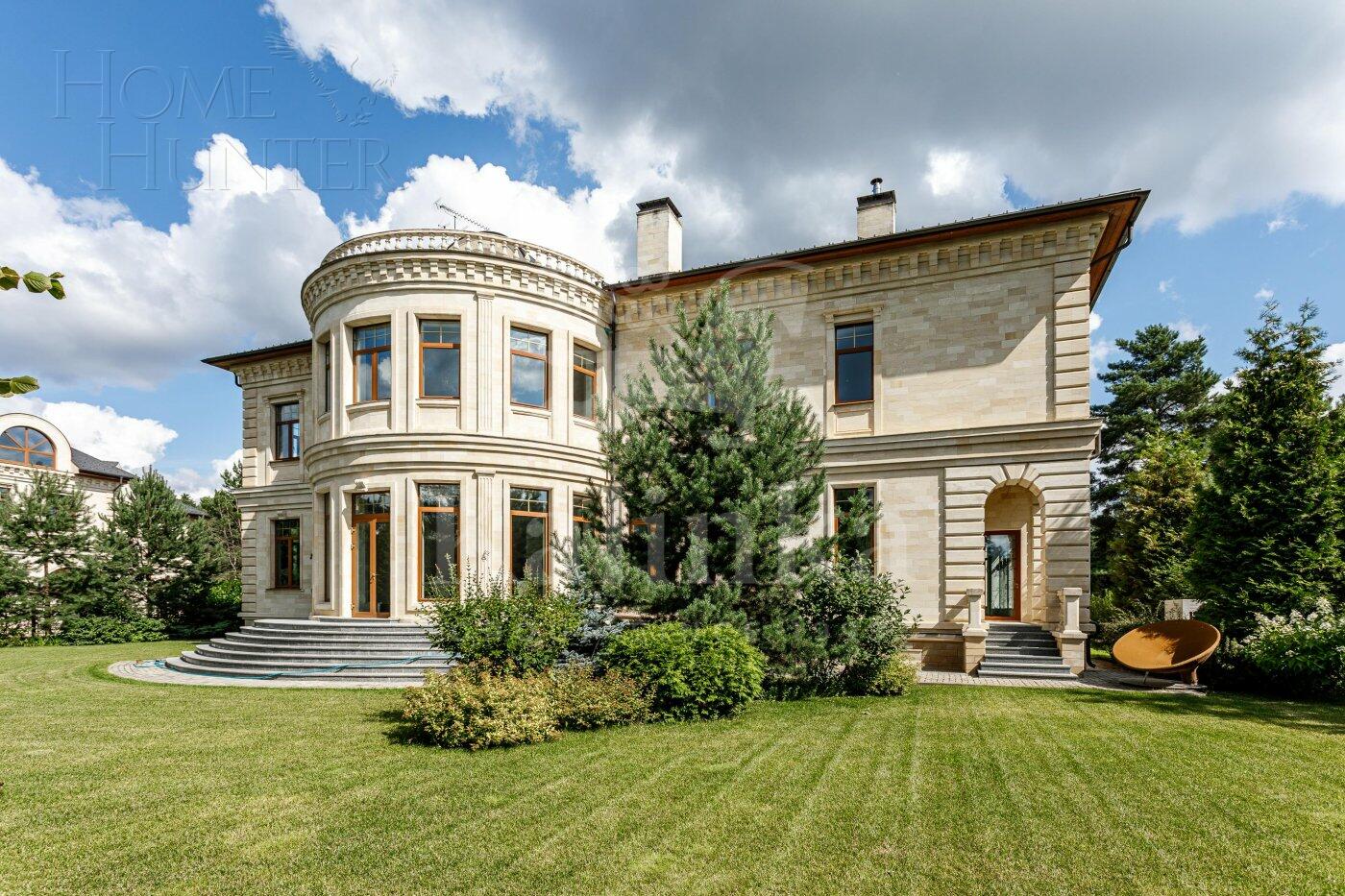 2-этажный коттедж 1 400 м² с отделкой