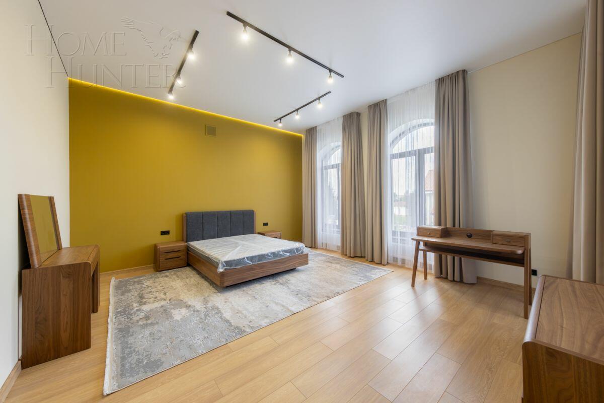 2-этажный коттедж 1 327 м² с отделкой