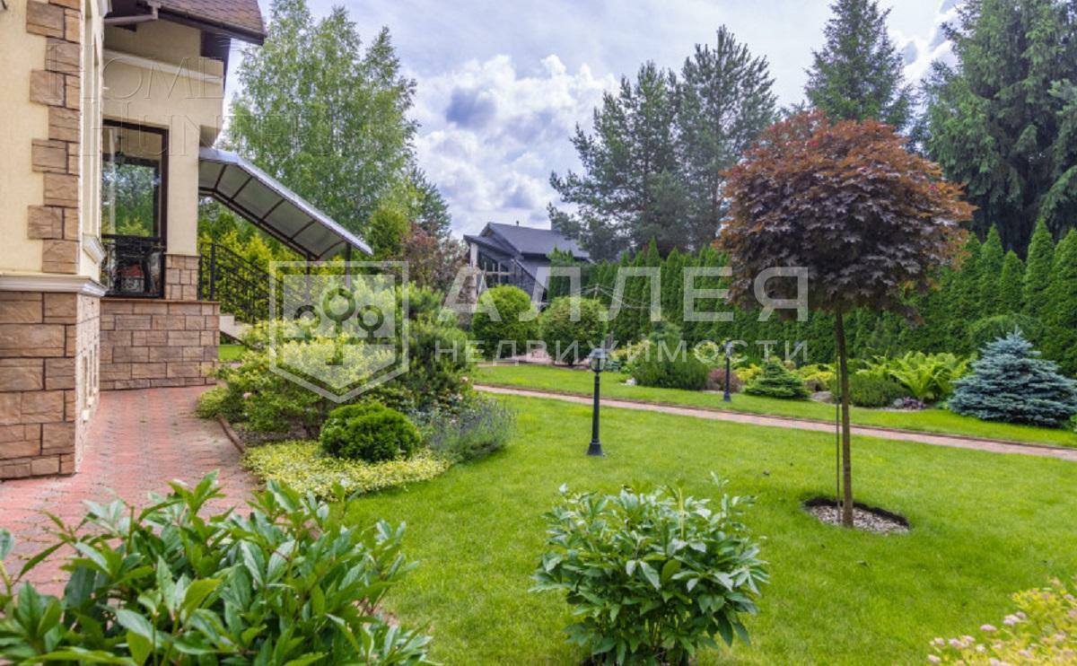 2-этажный коттедж 450 м² с отделкой