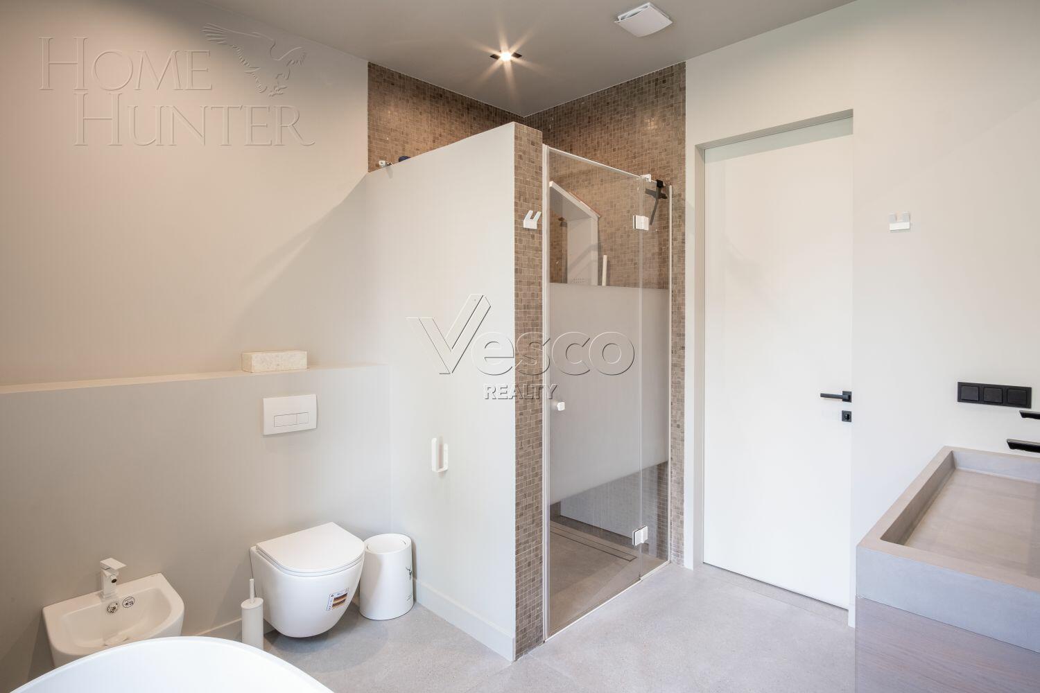 2-этажный коттедж 450 м² с отделкой