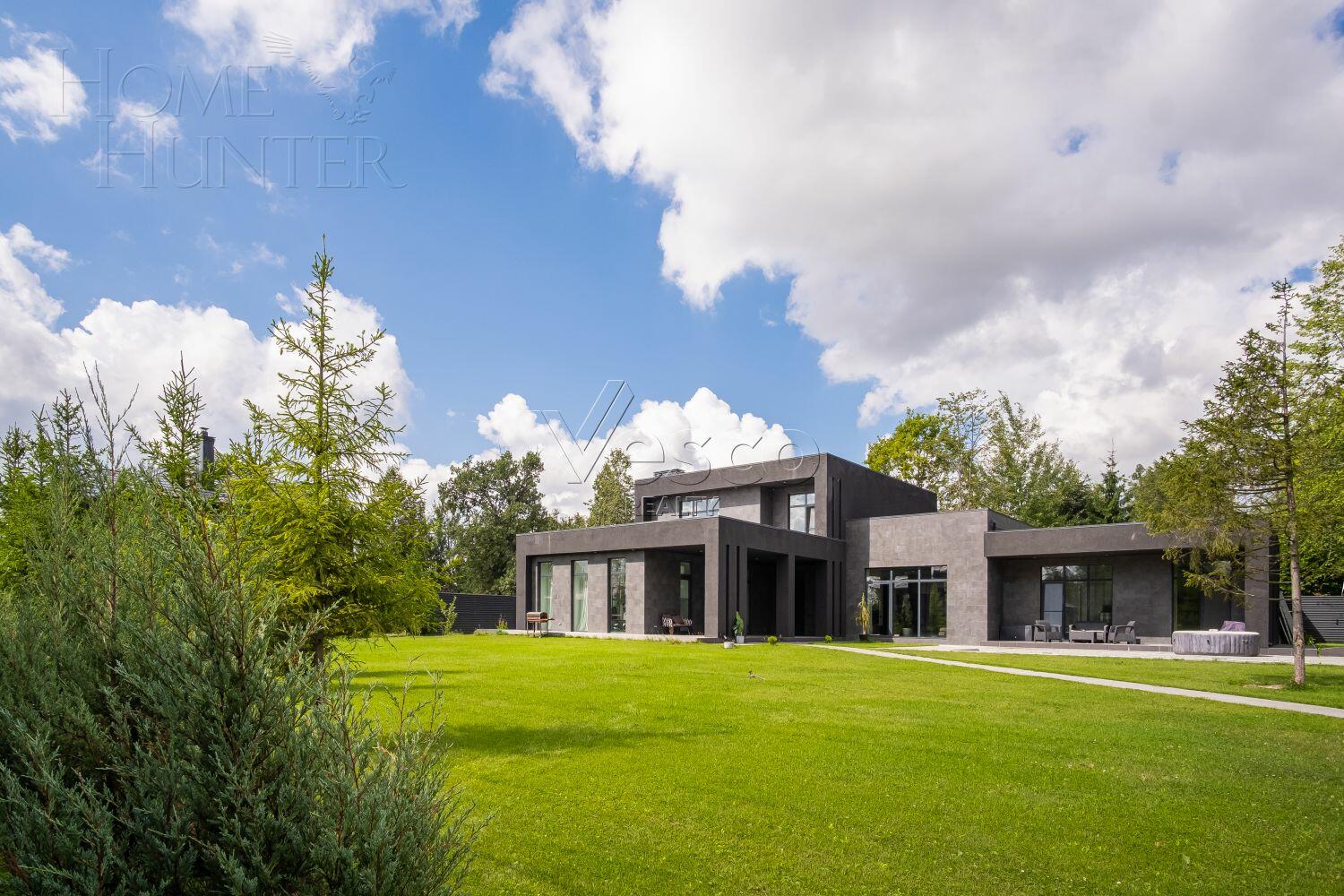 2-этажный коттедж 450 м² с отделкой