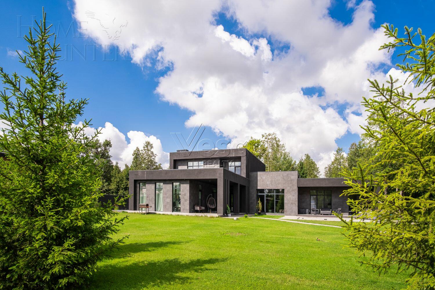 2-этажный коттедж 450 м² с отделкой