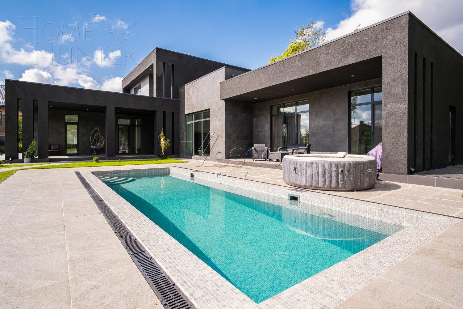 2-этажный коттедж 450 м² с отделкой