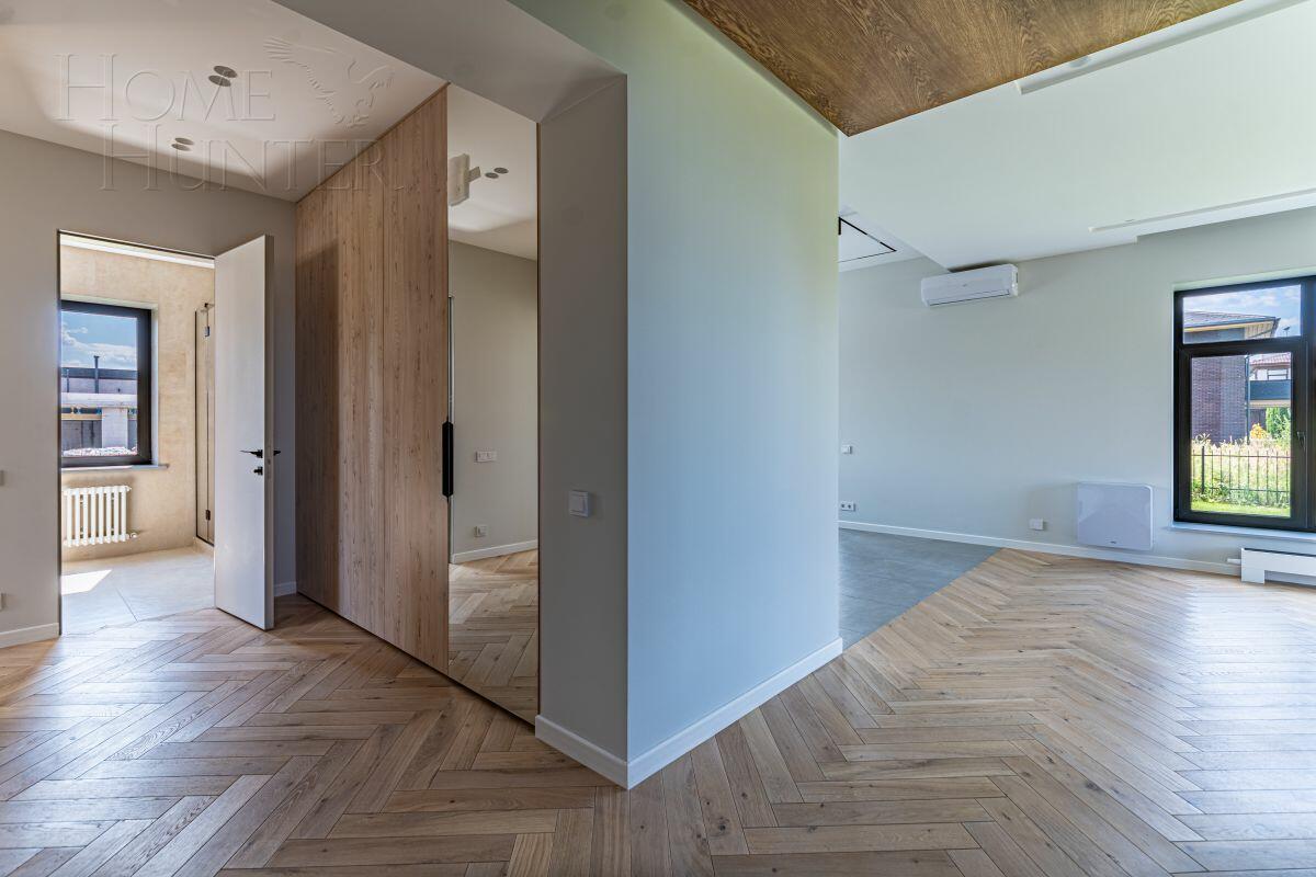 2-этажный коттедж 200 м² с отделкой