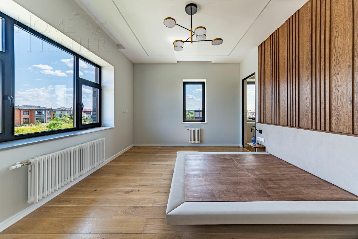 2-этажный коттедж 200 м² с отделкой