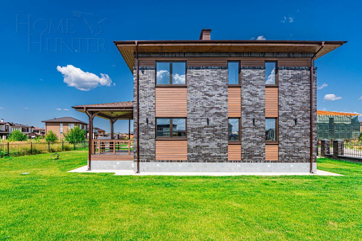 2-этажный коттедж 200 м² с отделкой